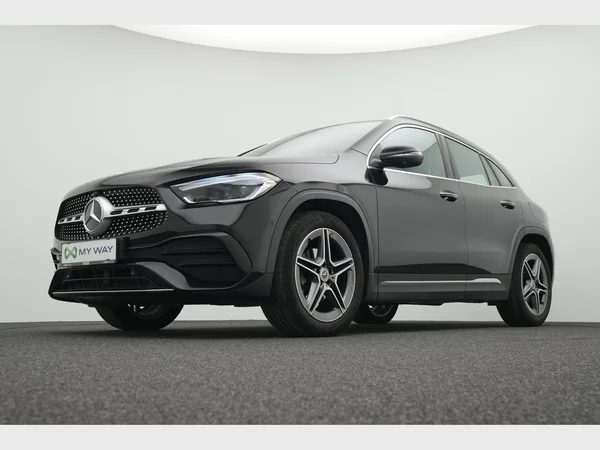 MERCEDES-BENZ GLA 180 (2021) — foto 11 van 28