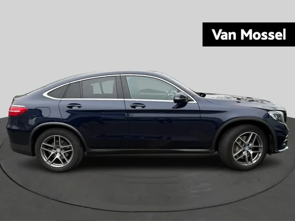 Mercedes-Benz GLC (2016) — foto 11 van 15