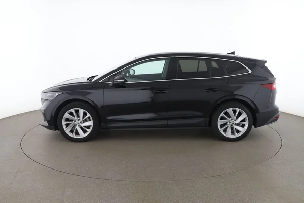 Skoda Enyaq (2021) — foto 10 van 17