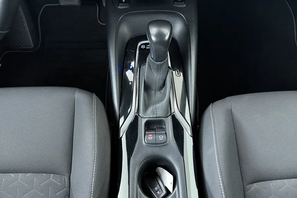 Toyota Corolla SW Hybrid (HEV) (2022) — foto 4 van 21