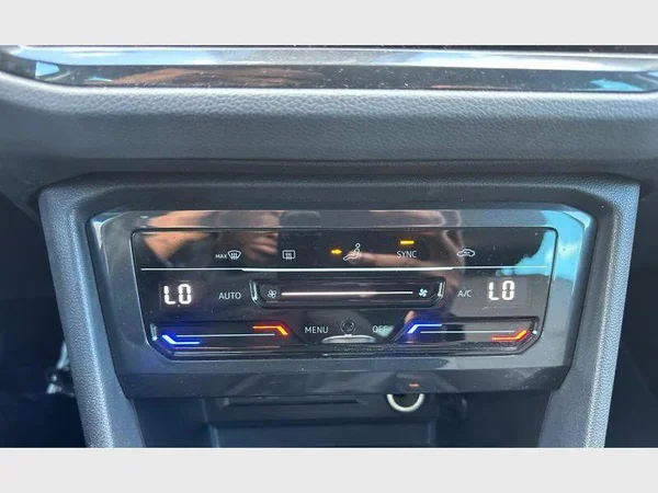 Volkswagen Tiguan (2023) — foto 18 van 33