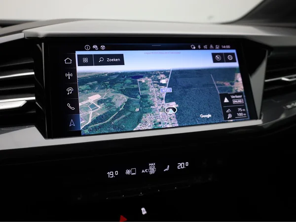 AUDI Q4 e-tron (2025) — foto 14 van 25