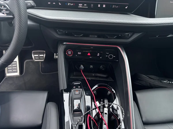 AUDI Q5 Sportback (2025) — foto 2 van 21