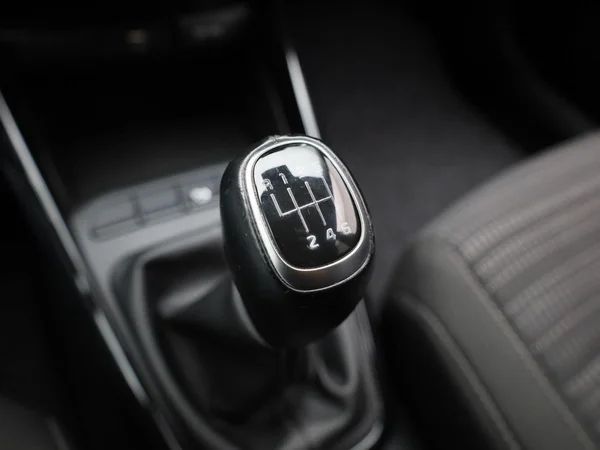 Kia Stonic (2021) — foto 18 van 35