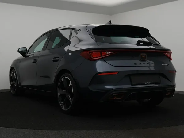 CUPRA Leon e-Hybrid (PHEV) (2023) — foto 12 van 31