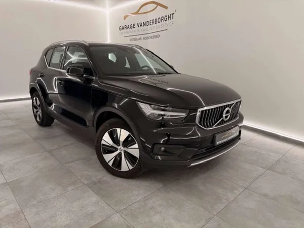 Volvo XC40 (2021) — foto 1 van 21