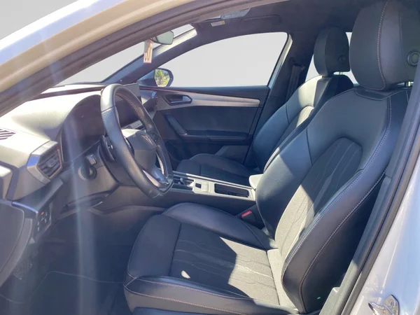 CUPRA Leon ST (2023) — foto 2 van 18
