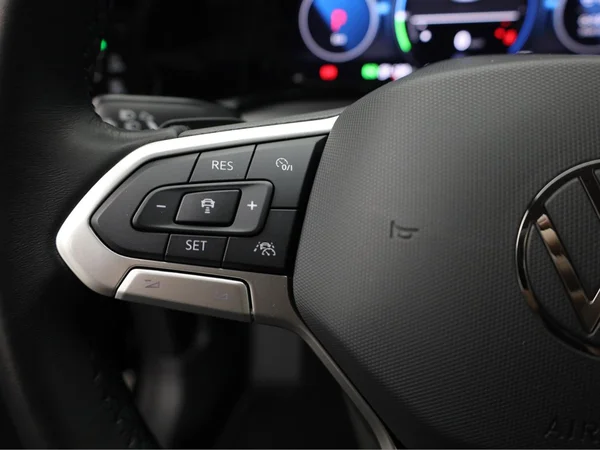 VOLKSWAGEN Golf VIII (2024) — foto 7 van 20