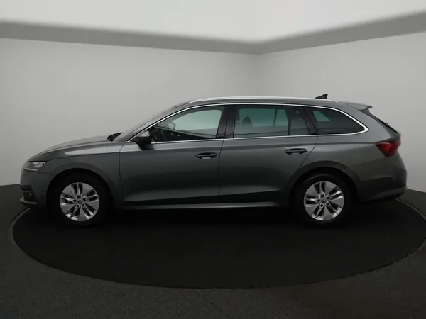 Škoda Octavia (2024) — foto 7 van 24