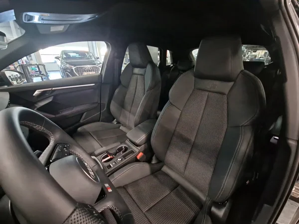 AUDI A3 Sportback (2025) — foto 11 van 21
