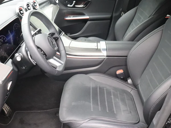 Mercedes-Benz GLC (2025) — foto 2 van 28