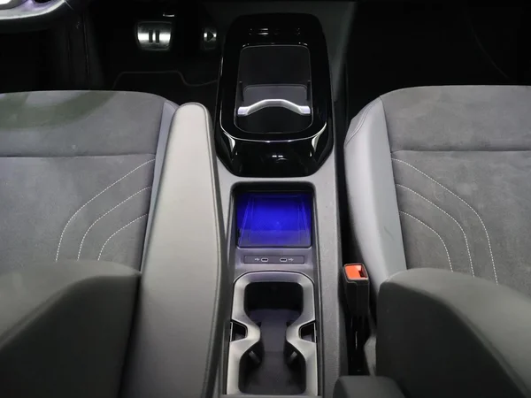VOLKSWAGEN ID.4 (2024) — foto 18 van 29