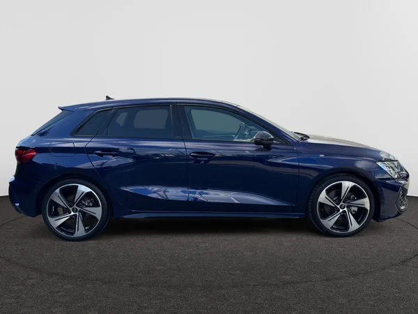 AUDI A3 Sportback (2025) — foto 13 van 16