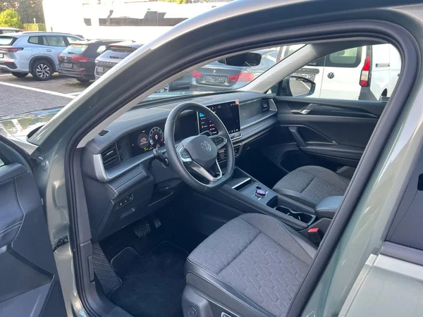 VOLKSWAGEN Tayron (2025) — foto 3 van 24