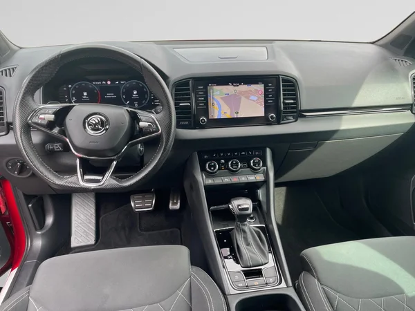 SKODA Karoq (2023) — foto 14 van 20