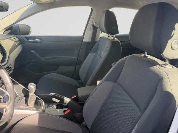 VOLKSWAGEN Taigo (2023) — foto 13 van 21
