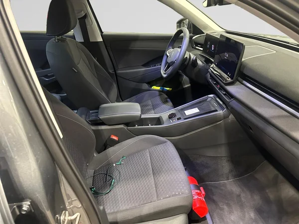 VOLKSWAGEN T-Roc (2025) — foto 8 van 23