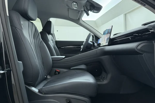 GEELY E5 (2026) — foto 18 van 20