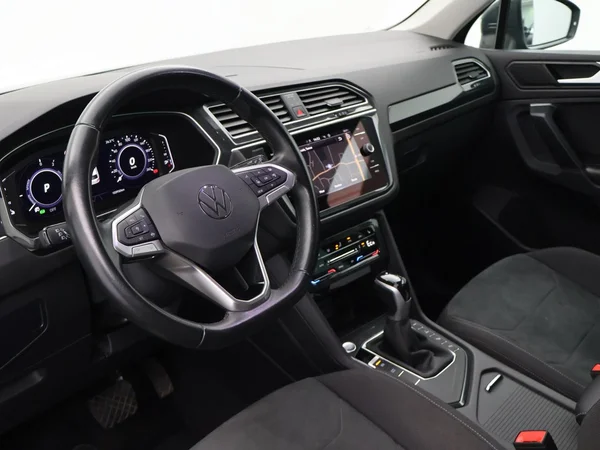VOLKSWAGEN Tiguan eHybrid (PHEV) (2022) — foto 3 van 24