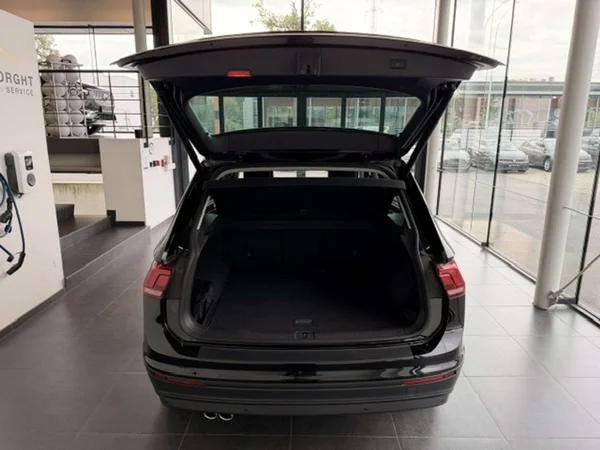 Volkswagen Tiguan (2019) — foto 20 van 22