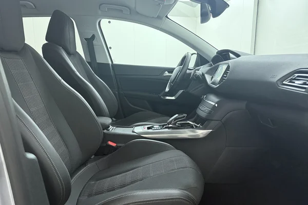 Peugeot 308 (2020) — foto 23 van 25