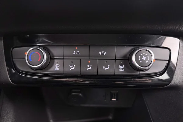 Opel Corsa (2022) — foto 10 van 30