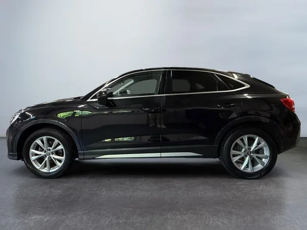 AUDI Q3 Sportback (2020) — foto 24 van 29