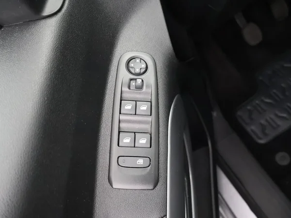 Opel Combo Life (2025) — foto 28 van 28