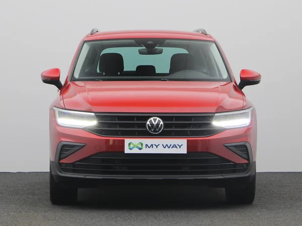 VOLKSWAGEN Tiguan (2023) — foto 16 van 20
