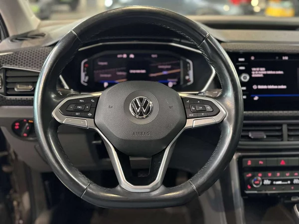 Volkswagen T-Cross (2019) — foto 7 van 16