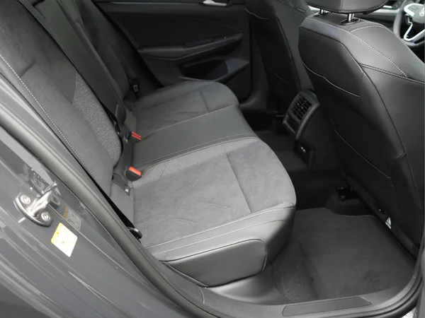 VOLKSWAGEN Golf VIII (2026) — foto 9 van 10