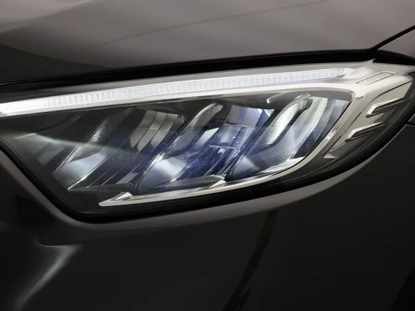 Mercedes-Benz GLC (2025) — foto 7 van 54