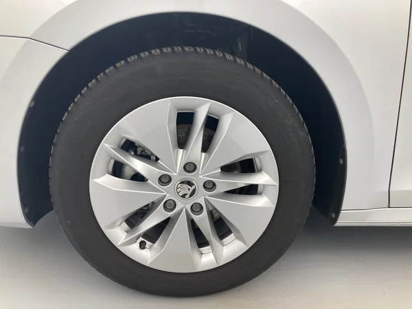SKODA Octavia Combi (2022) — foto 21 van 36