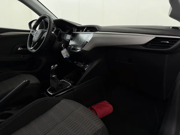 OPEL Corsa (2023) — foto 3 van 26
