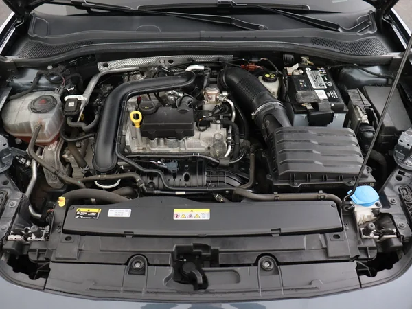 SEAT Leon (2023) — foto 6 van 27
