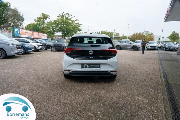Volkswagen ID3 (2022) — foto 43 van 48