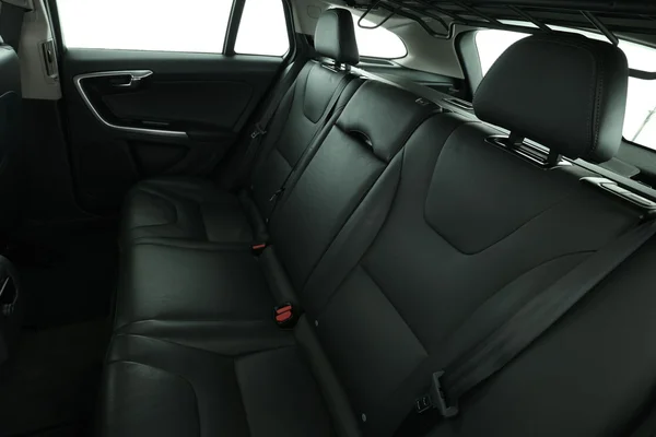 Volvo V60 (2017) — foto 5 van 16