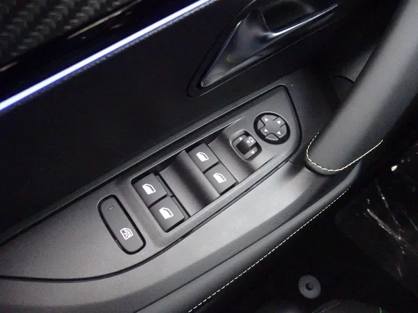 Peugeot 2008 (2025) — foto 10 van 24