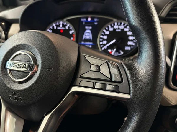 Nissan Micra (2021) — foto 8 van 19