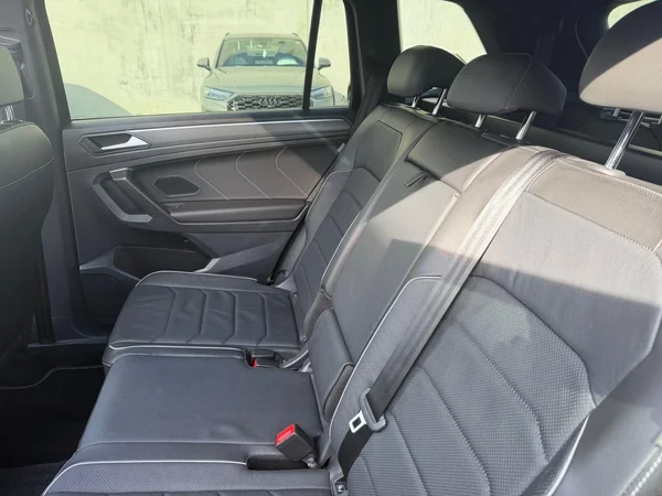 VOLKSWAGEN Tiguan Allspace Dsl (2024) — foto 5 van 22