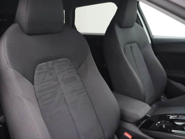 AUDI A5 Avant e-hybrid (PHEV) (2026) — foto 3 van 30