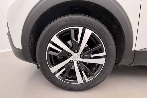 Peugeot 3008 (2020) — foto 20 van 28
