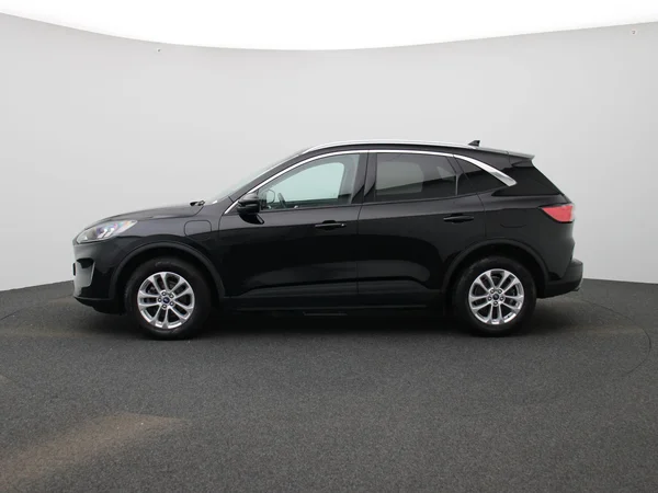 Ford Kuga (2022) — foto 34 van 39