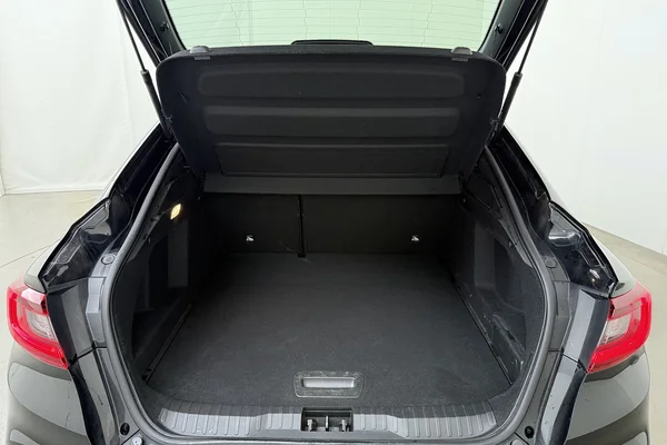 Renault Arkana E-TECH (HEV) (2023) — foto 15 van 19