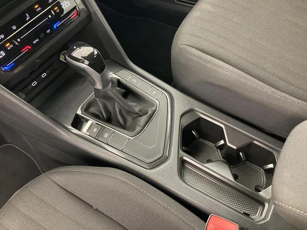 VOLKSWAGEN Tiguan Allspace (2022) — foto 18 van 35