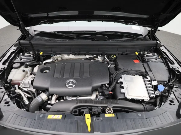 Mercedes-Benz GLB (2025) — foto 37 van 45
