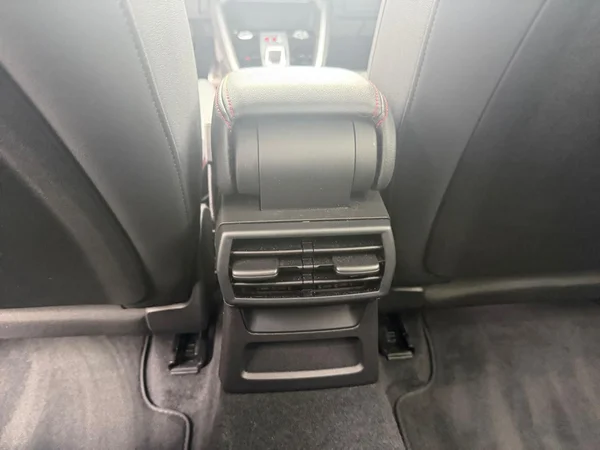 AUDI A3 Sedan (2023) — foto 6 van 20