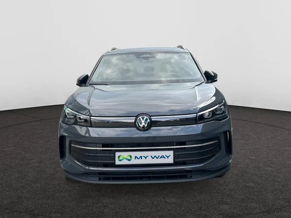 VOLKSWAGEN Tiguan (2026) — foto 23 van 24