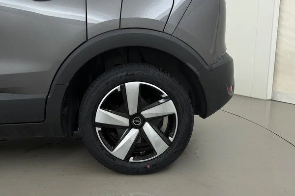 Opel Crossland (2022) — foto 17 van 20