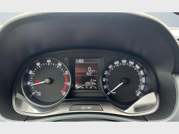 Skoda FABIA (2018) — foto 3 van 29
